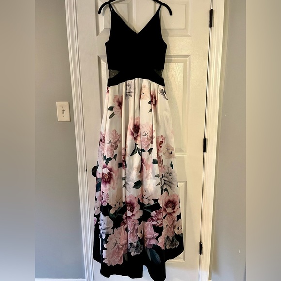 XSCAPE Formal Dress - Picture 3 of 8